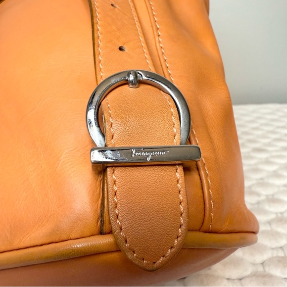 SALVATORE FERRAGAMO Backpack Gancini Leather Orange - Picture 9 of 14